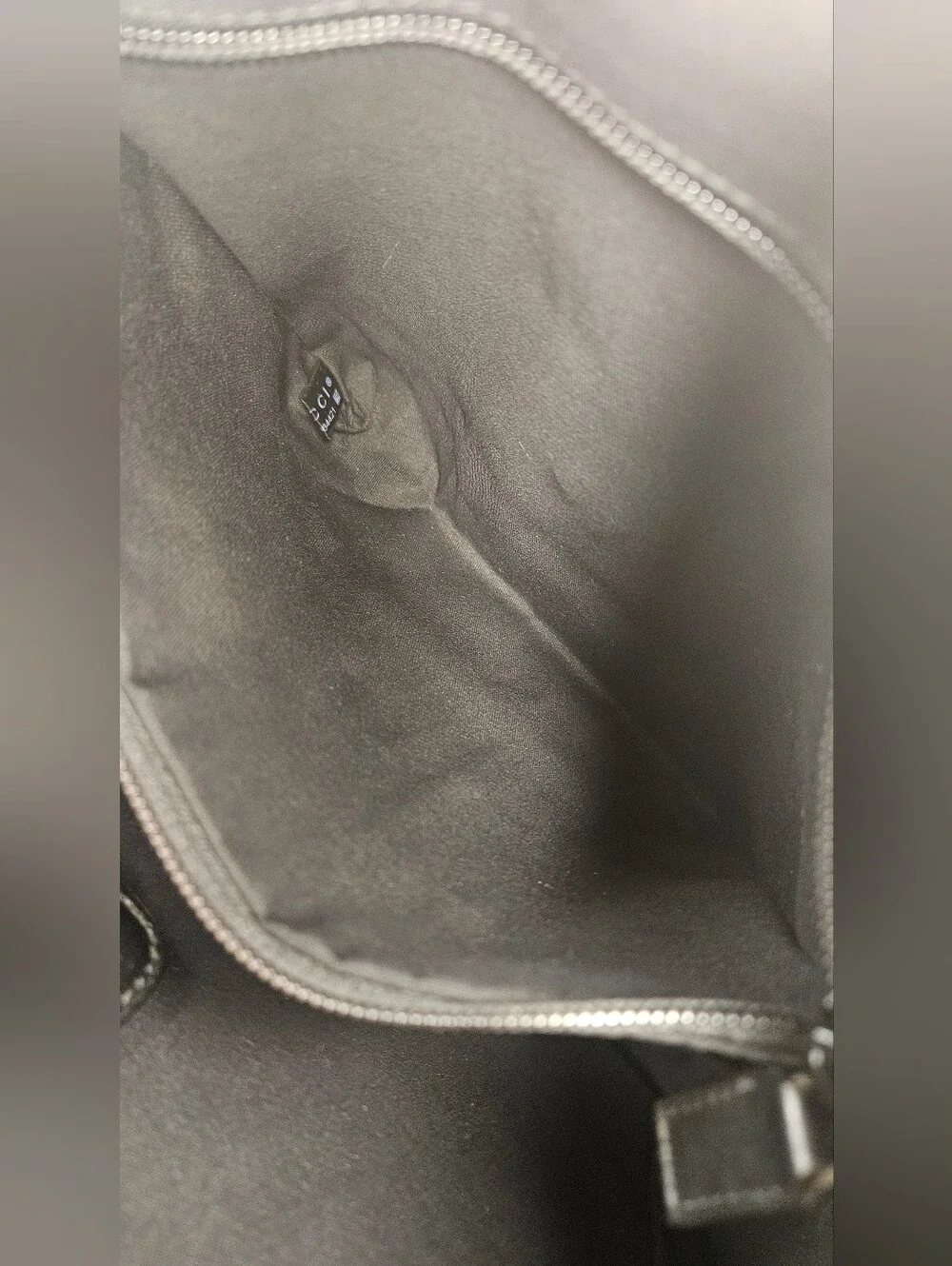 Authentic Gucci Black Diamante Messenger Crossbody Laptop Computer Bag